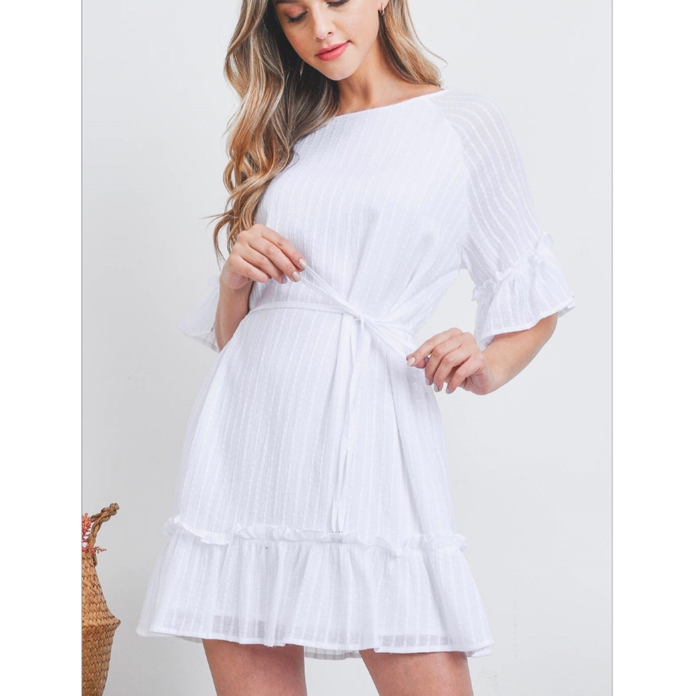 LAST ONE❗MAD FOR LOVE White Short Sleeves Flowy Dress - Picture 4 of 6